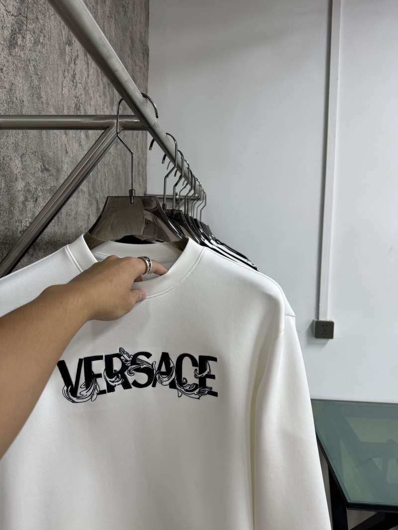 VERSACE